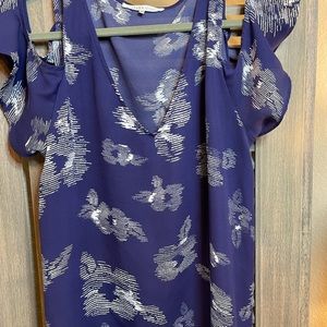 Violet&Claire blouse Size Medium